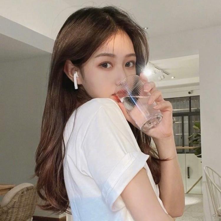 永野芽郁（饰 三条燕） - 会员专享内容在线观看 - 小程序观看